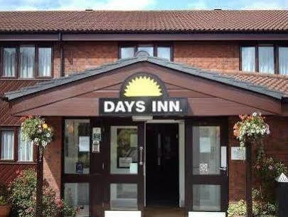 Days Inn Bridgend Cardiff Экстерьер фото